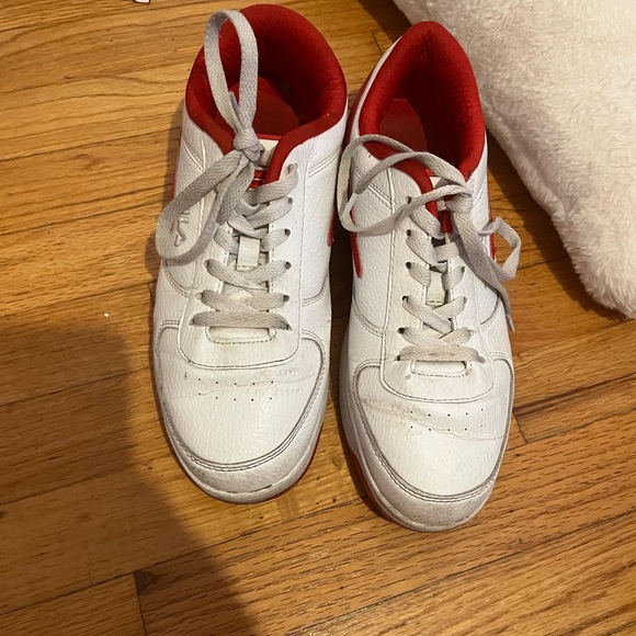 fila red and white sneakers🤍 - Picture 2 of 4